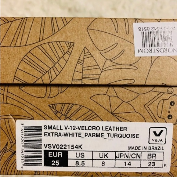 NIB Veja toddler sneaker - Picture 9 of 9